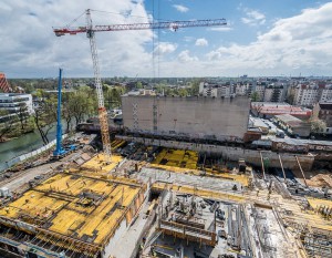Lokale nad rzeką mają wzięcie