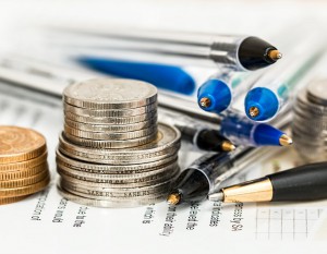 Firmy budowlane i deweloperzy zawieszają wypłaty dywidend