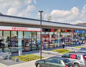Dekada sprzedała 11 centrów handlowych za ponad 100 mln euro