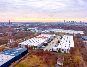 [Warszawa] 7R zrealizuje dwa nowe projekty