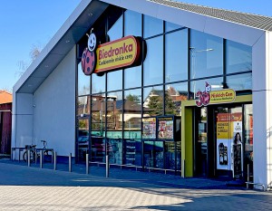 [Mazowieckie] Scallier sprzedaje park handlowy pod Warszawą