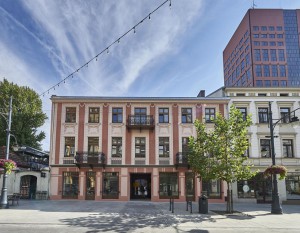 [Łódź] Miasto oddaje po remoncie kolejną kamienicę w Śródmieściu