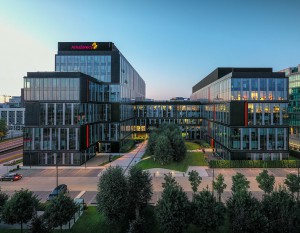 [Warszawa] AstraZeneca rośnie w biurowcu przy Postępu
