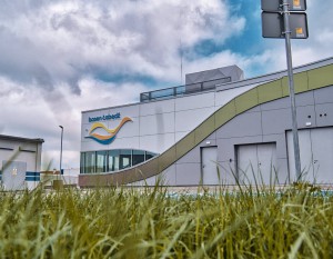[Bydgoszcz] Zakończyła się budowa basenu na Miedzyniu