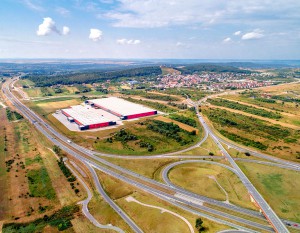 [Świętokrzyskie] Spółka 7R powiększyła kompleks magazynowy w Chęcinach